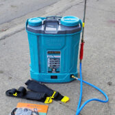 Bình xịt điện có đảo thuôc 1 bơm TATSU TS20A8R Bình chứa 20 lít